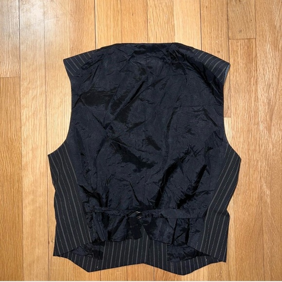 Loft Vest that I loved to wear to dinner or a night out! Doesn’t fit anymore - Picture 3 of 4